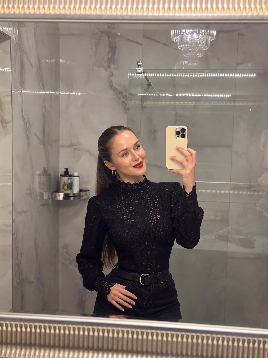 Yeva 22 Izyum Ukraine Prête à rencontrer un homme honnête
