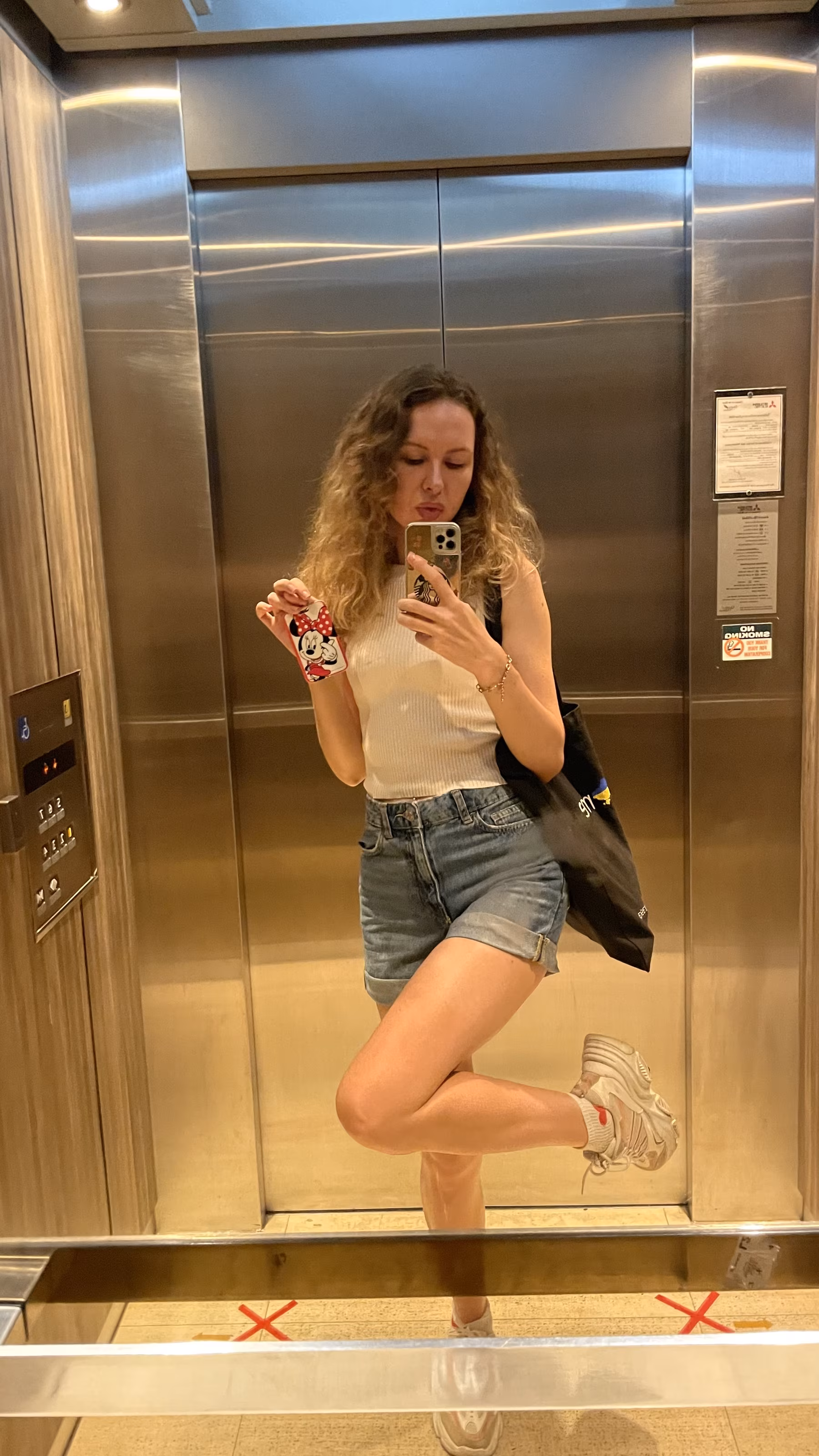 Anna 30 Odessa Ukraine Je cherche un homme au cœur pur