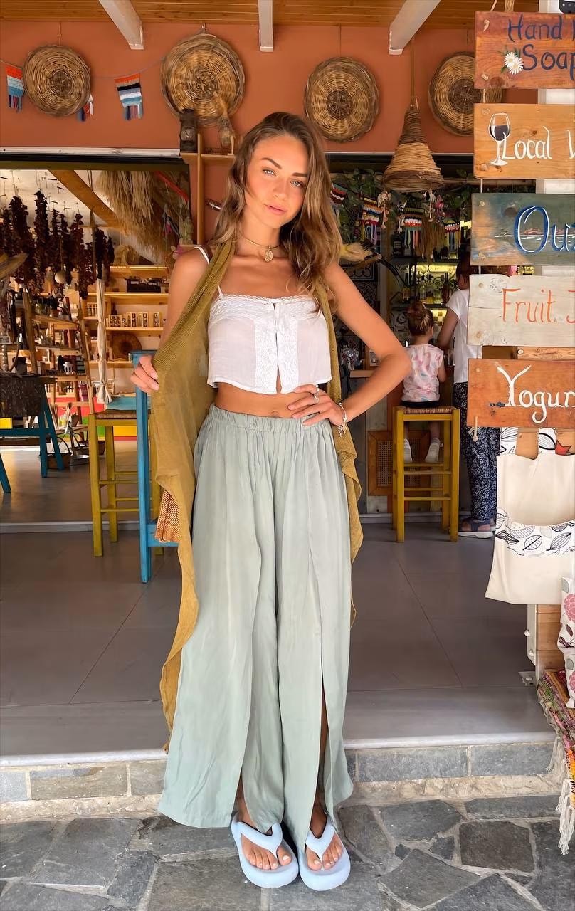 Ekaterina 31 Berlin Germany Je cherche un homme avec de belles valeurs