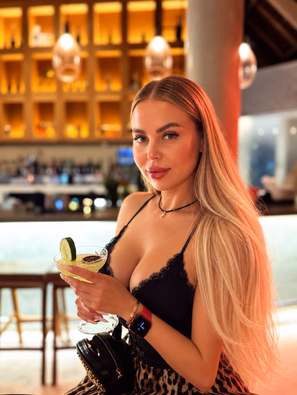 Alena 45 Kyiv Ukraine Je cherche un homme en qui avoir confiance