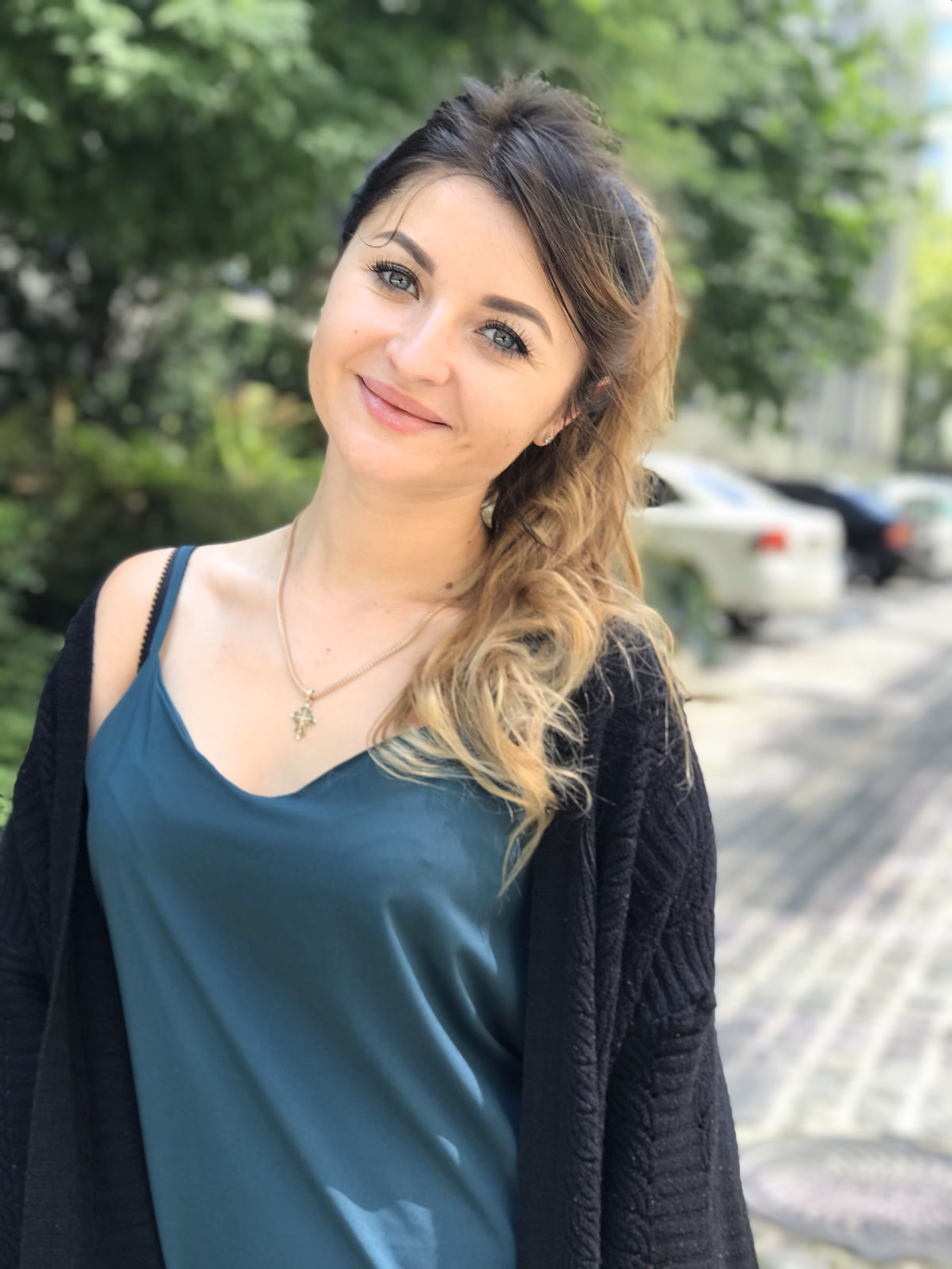 Viktoriia 33 Maurik Netherlands Je cherche un homme pour fonder une famille