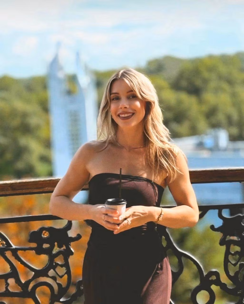 Inna 33 Chernihiv Ukraine Je cherche un homme pour la passion et la romance