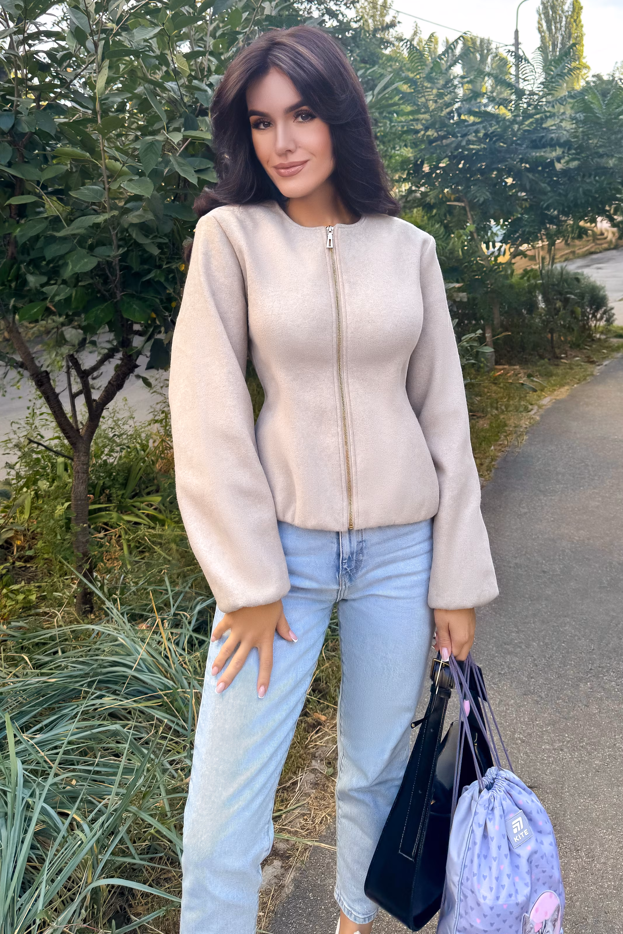 Alena 33 Kyiv Ukraine Je cherche un homme pour le rire et la joie