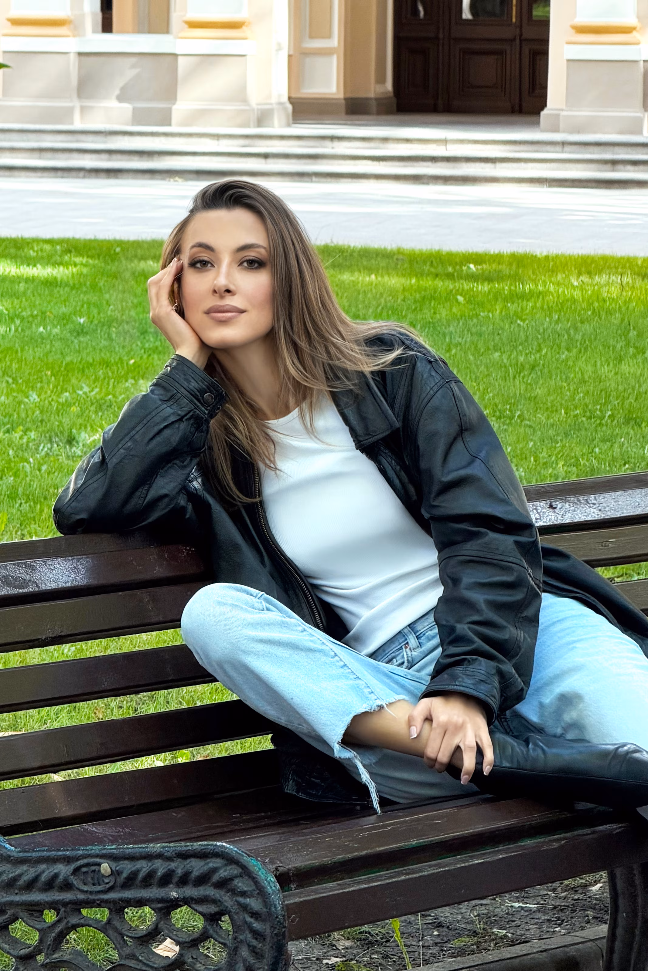 Anna 33 Kyiv Ukraine Je cherche un homme pour me sentir aimée