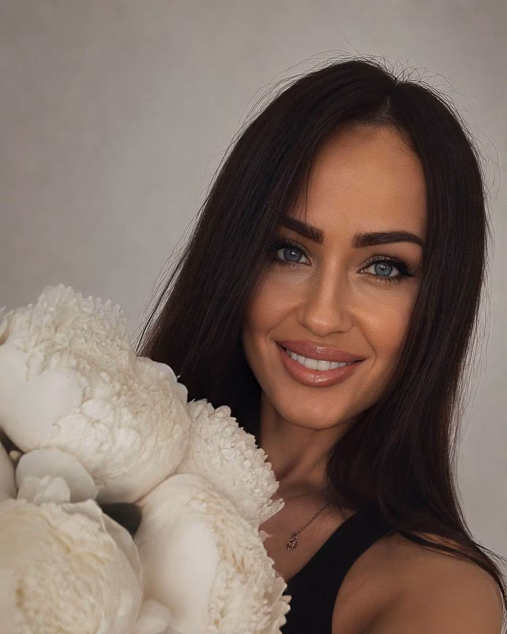 Irina 35 Kyiv  Ukraine Je cherche un homme pour me sentir en sécurité