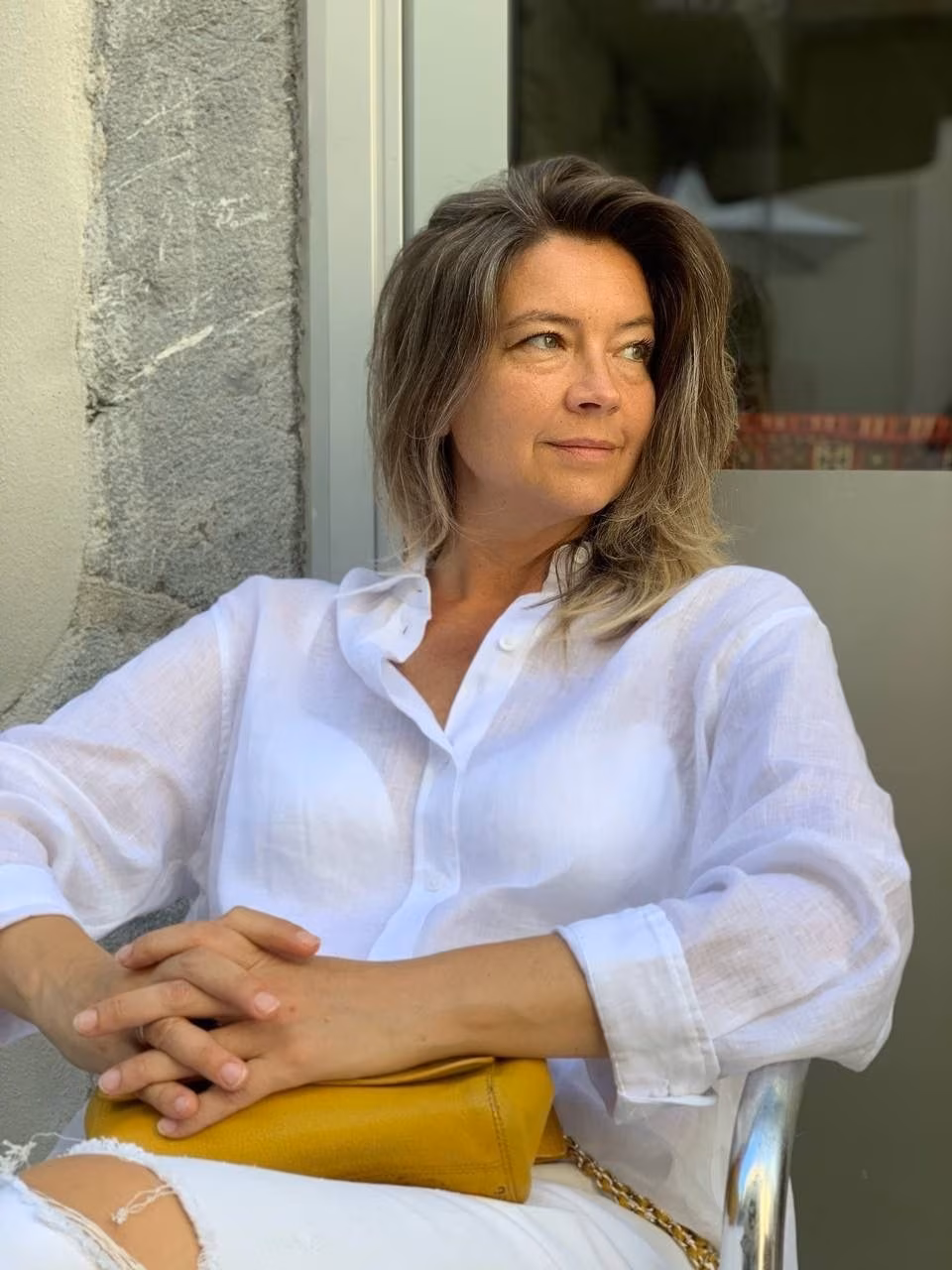 Yulia 51 Grenoble France Je cherche un homme pour me sentir en sécurité