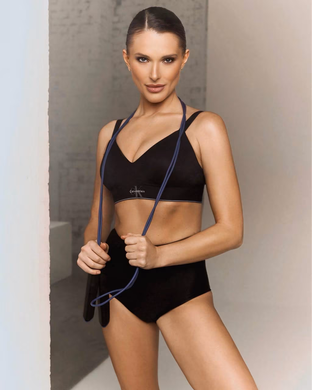 Viktoria 34 Milano Italy Je cherche un homme pour un amour infini