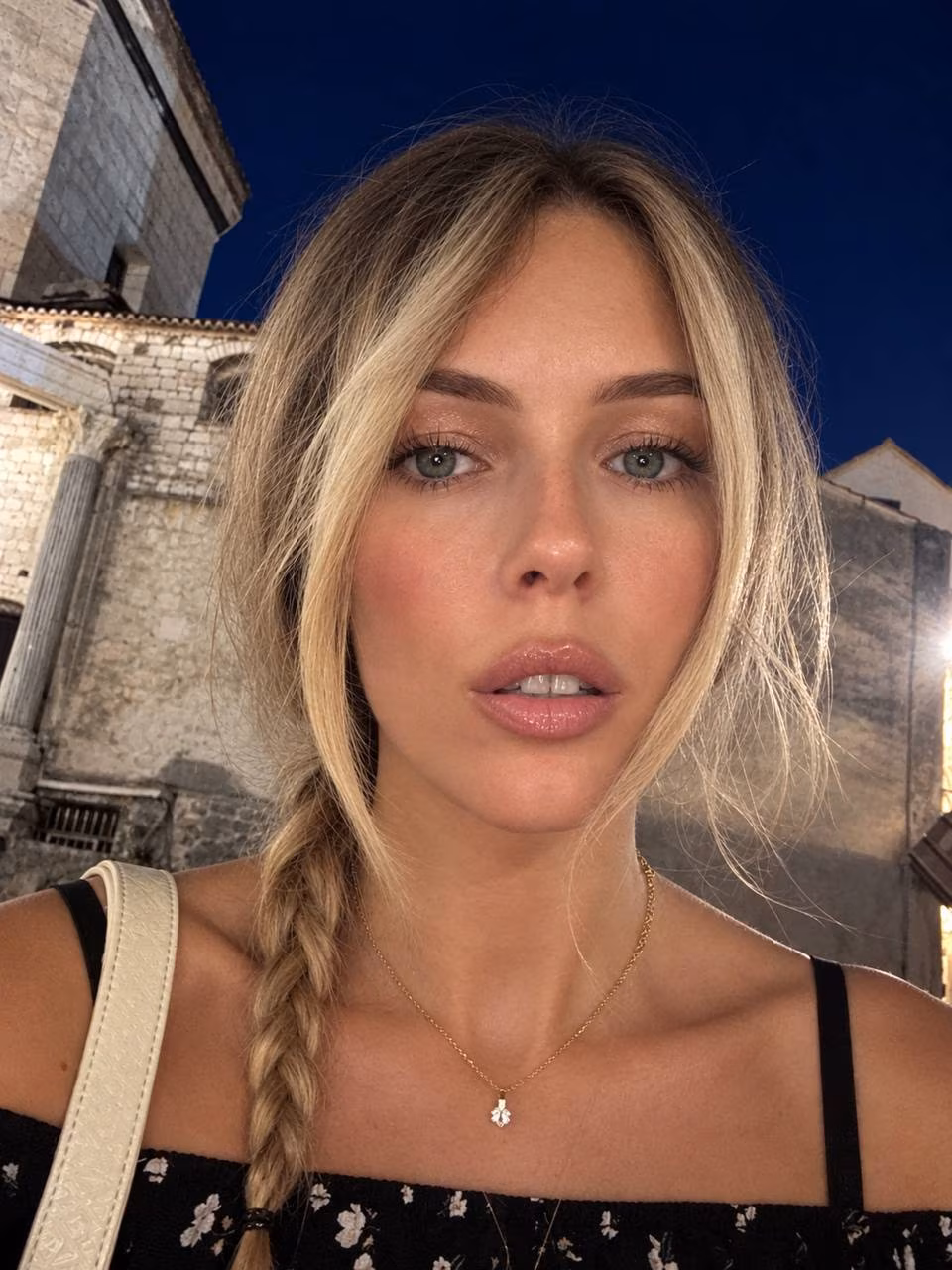 Polina 29 Odessa Ukraine Je cherche un homme pour un avenir radieux