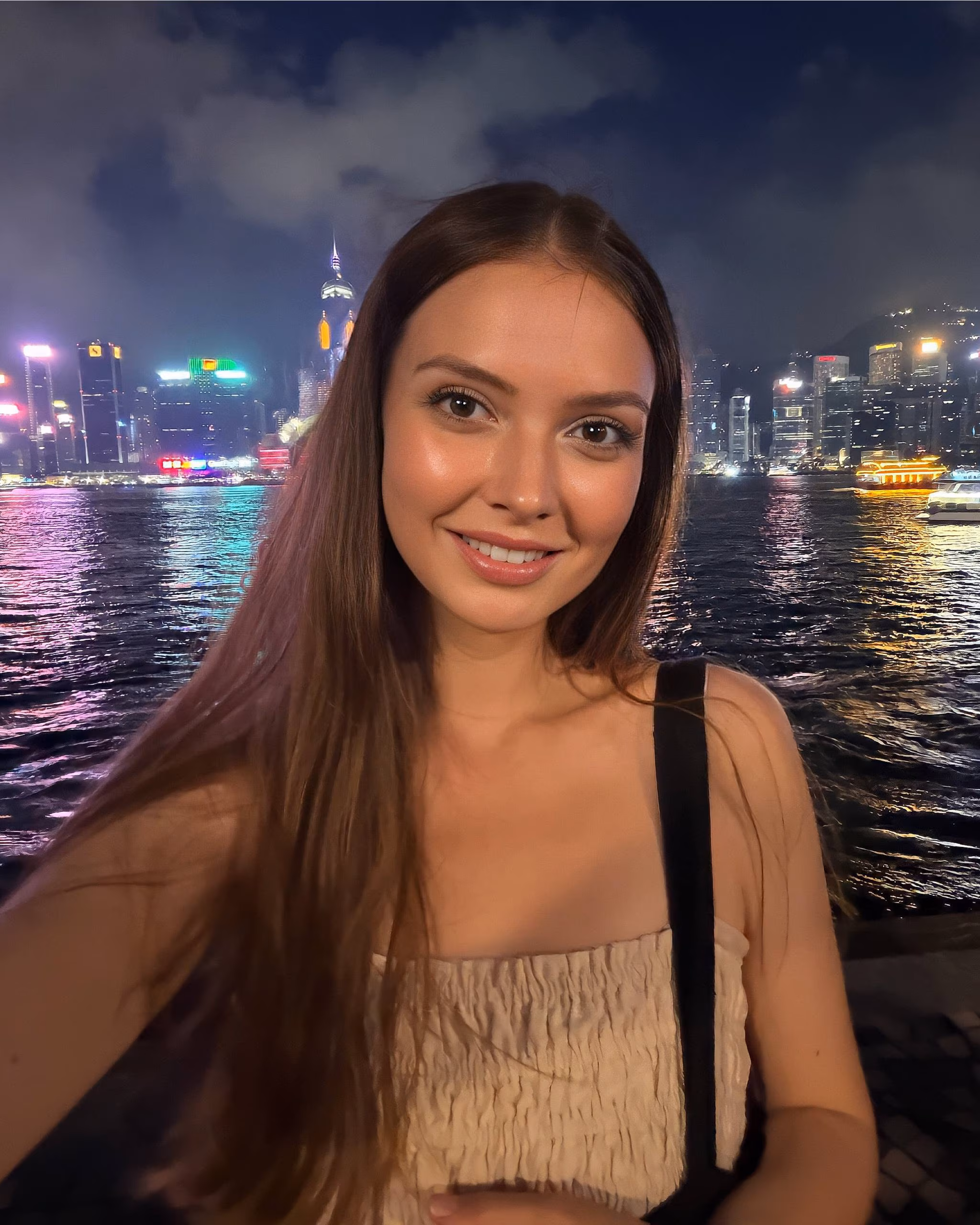Alina 28 Bangkok Thailand Je cherche un homme pour une relation sérieuse