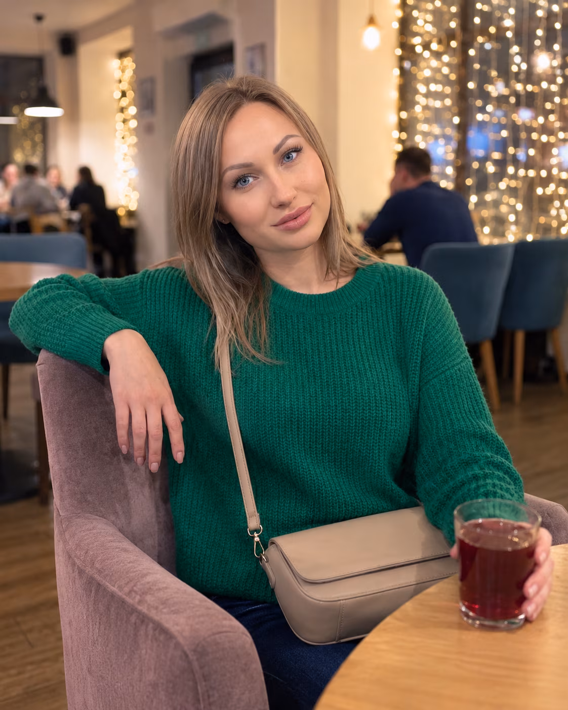 Olesia 39 Odessa   Ukraine Je cherche un homme qui sait écouter