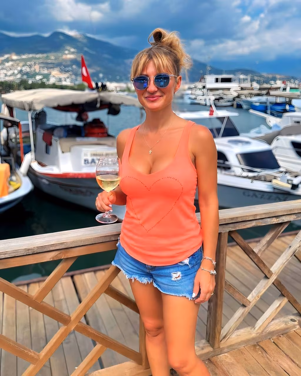 Irina 44 Prague Czech Republic Je cherche un homme qui soit mon meilleur ami