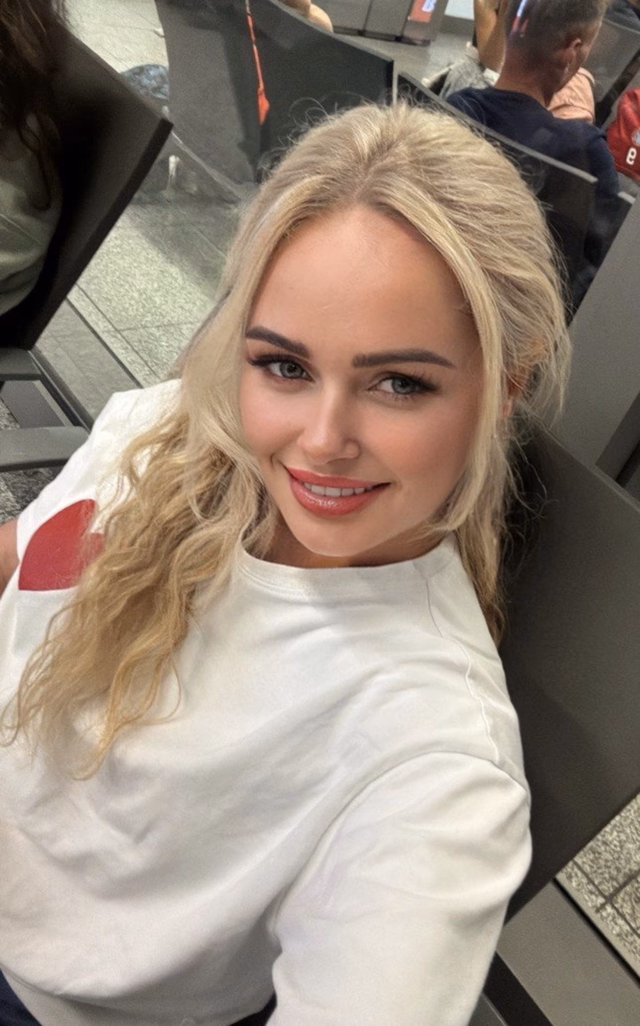 Iryna 40 Tullamore Ireland Je cherche un homme qui soit un gentleman