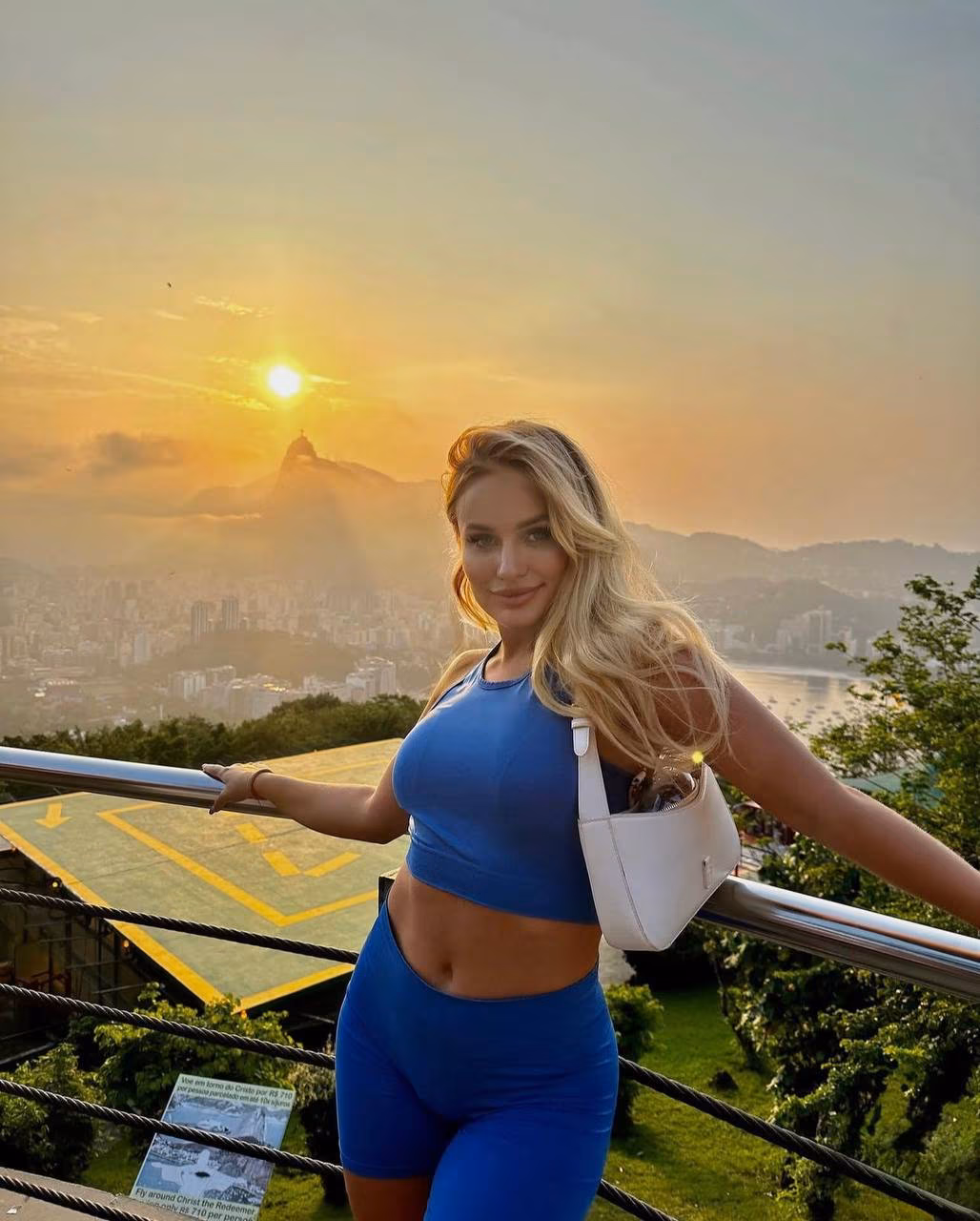 Elina 32 Hamburg Germany Je cherche un homme qui veut des enfants