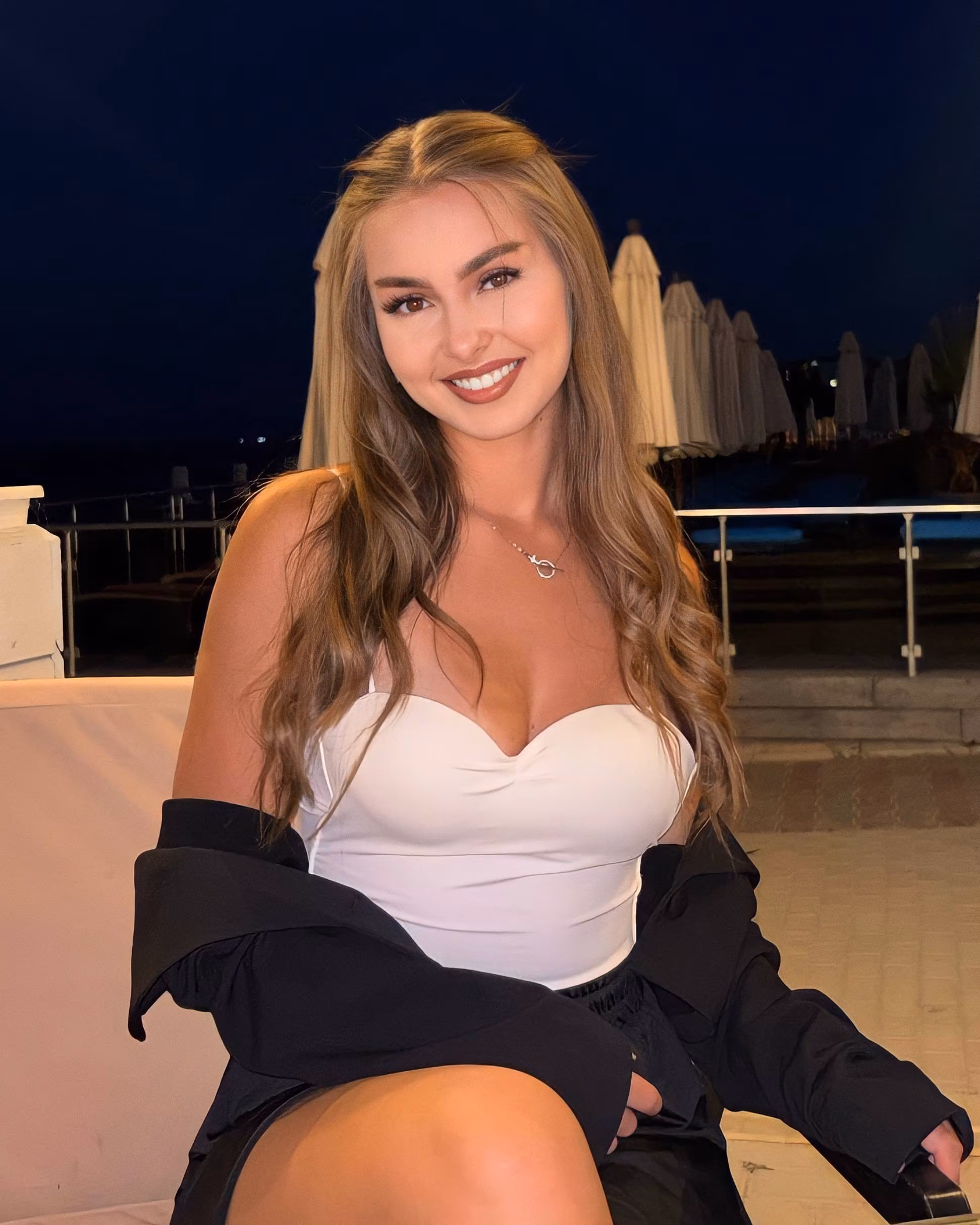 Viktoriia 19 Cherkasy Ukraine Je veux un homme gentil avec les autres