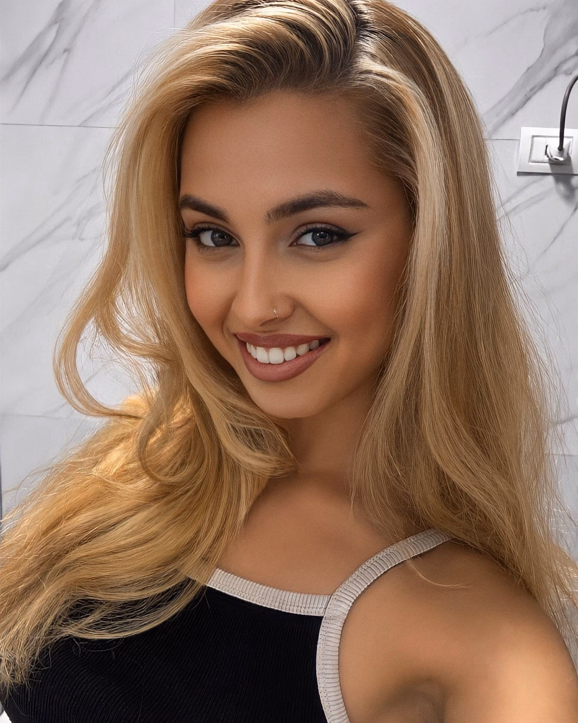 Viktoriia 19 Cherkasy Ukraine Je veux un homme gentil avec les autres