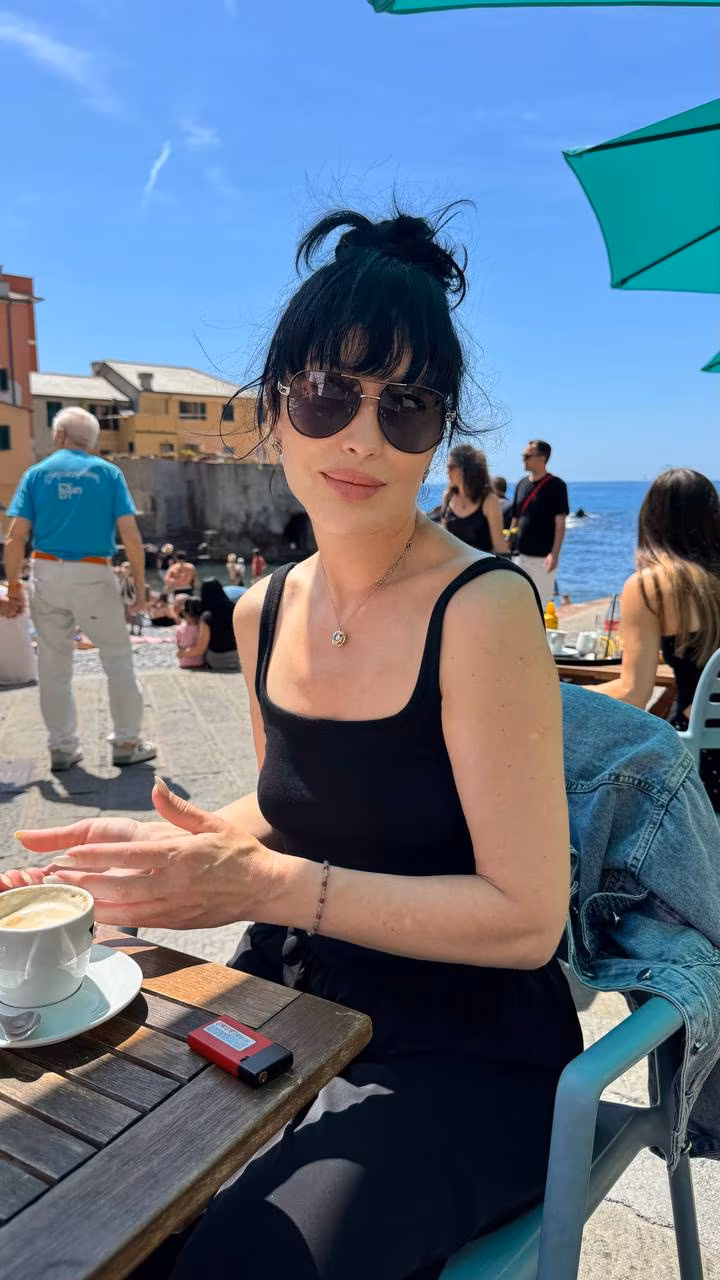Alisa 48 Milan Italy Je veux un homme ouvert d'esprit