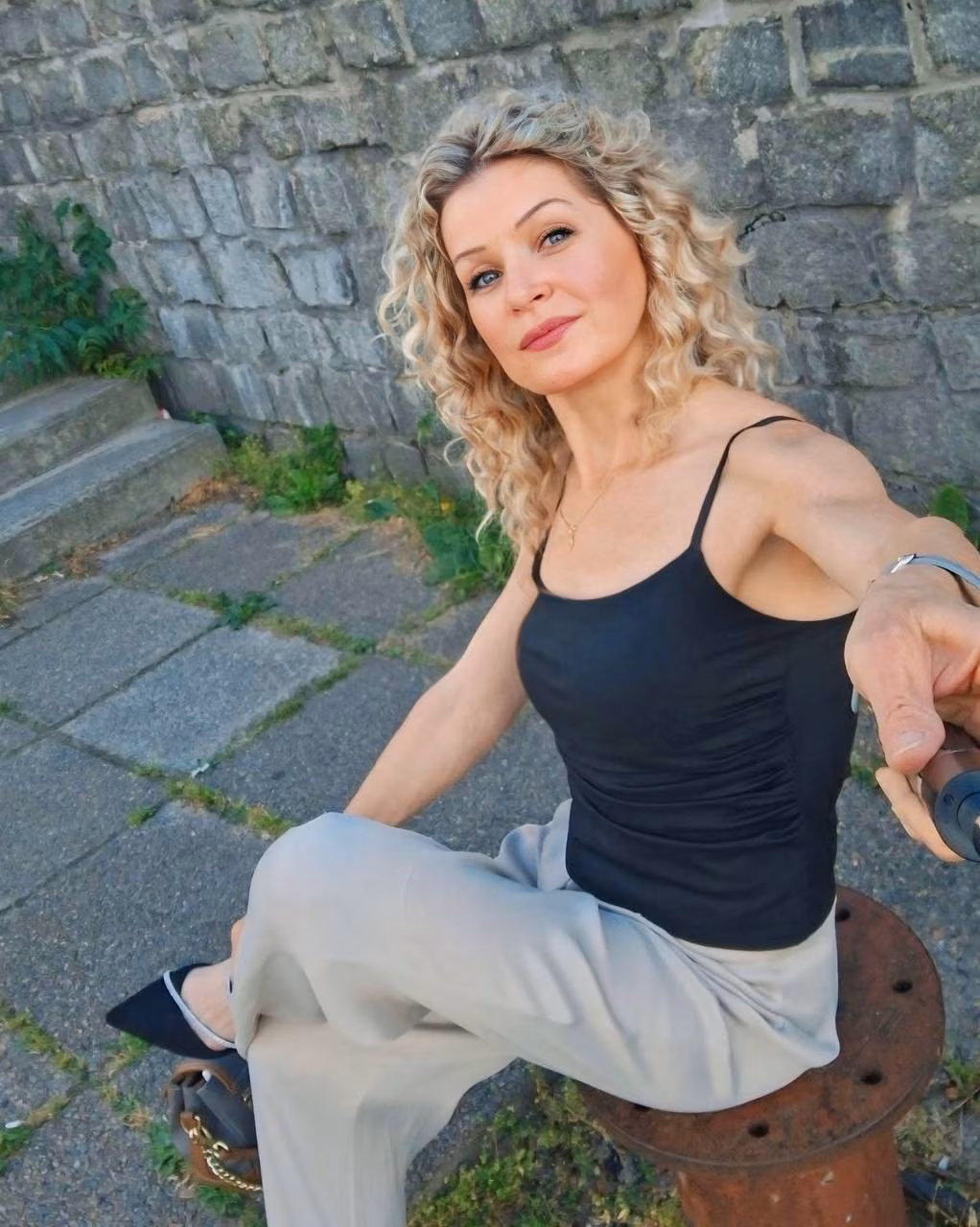 Irina 57 Dnipro  Ukraine Je veux un homme ouvert d'esprit
