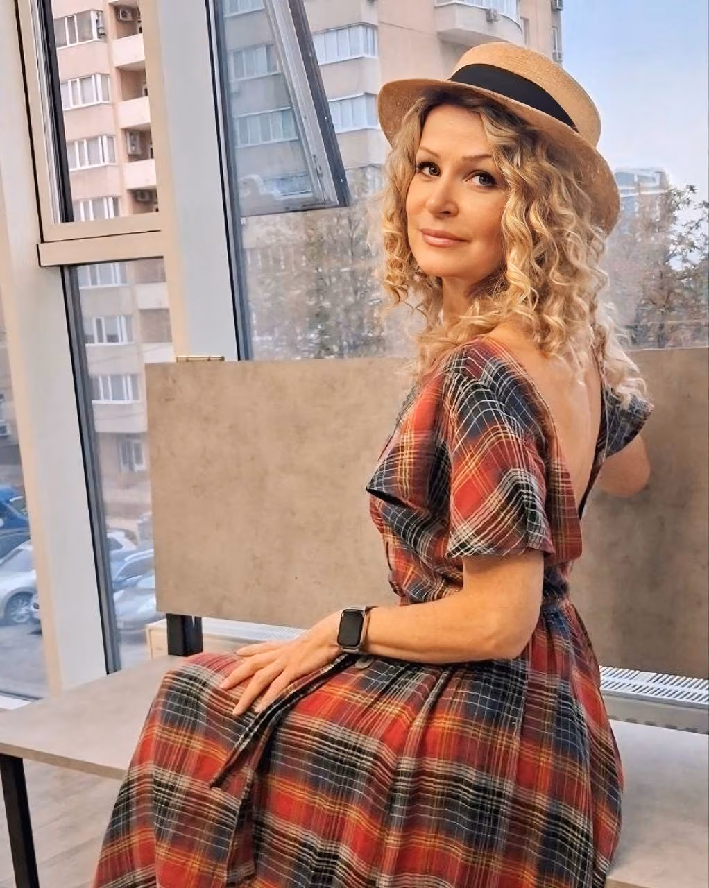 Irina 57 Dnipro  Ukraine Je veux un homme ouvert d'esprit