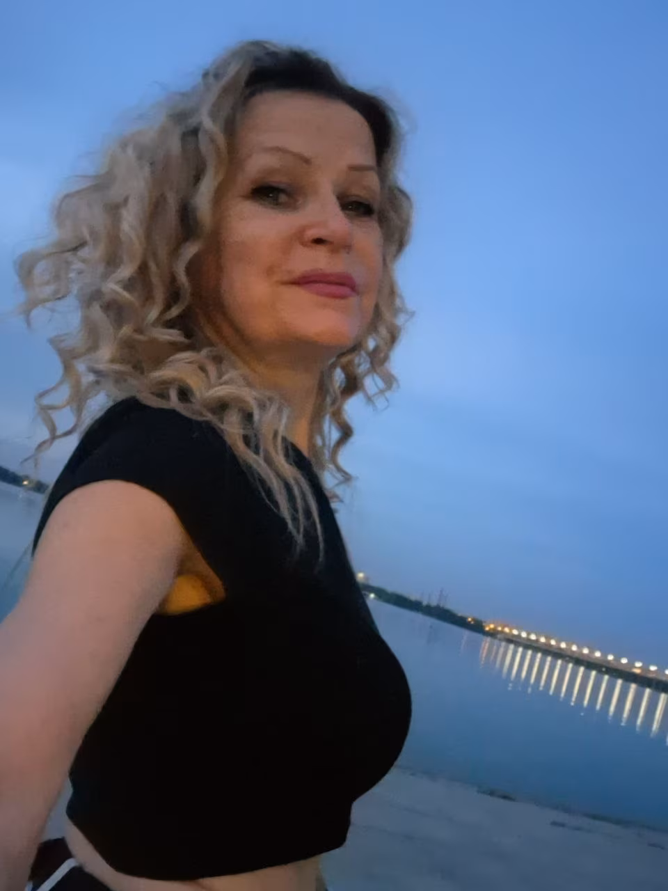 Irina 57 Dnipro  Ukraine Je veux un homme ouvert d’esprit