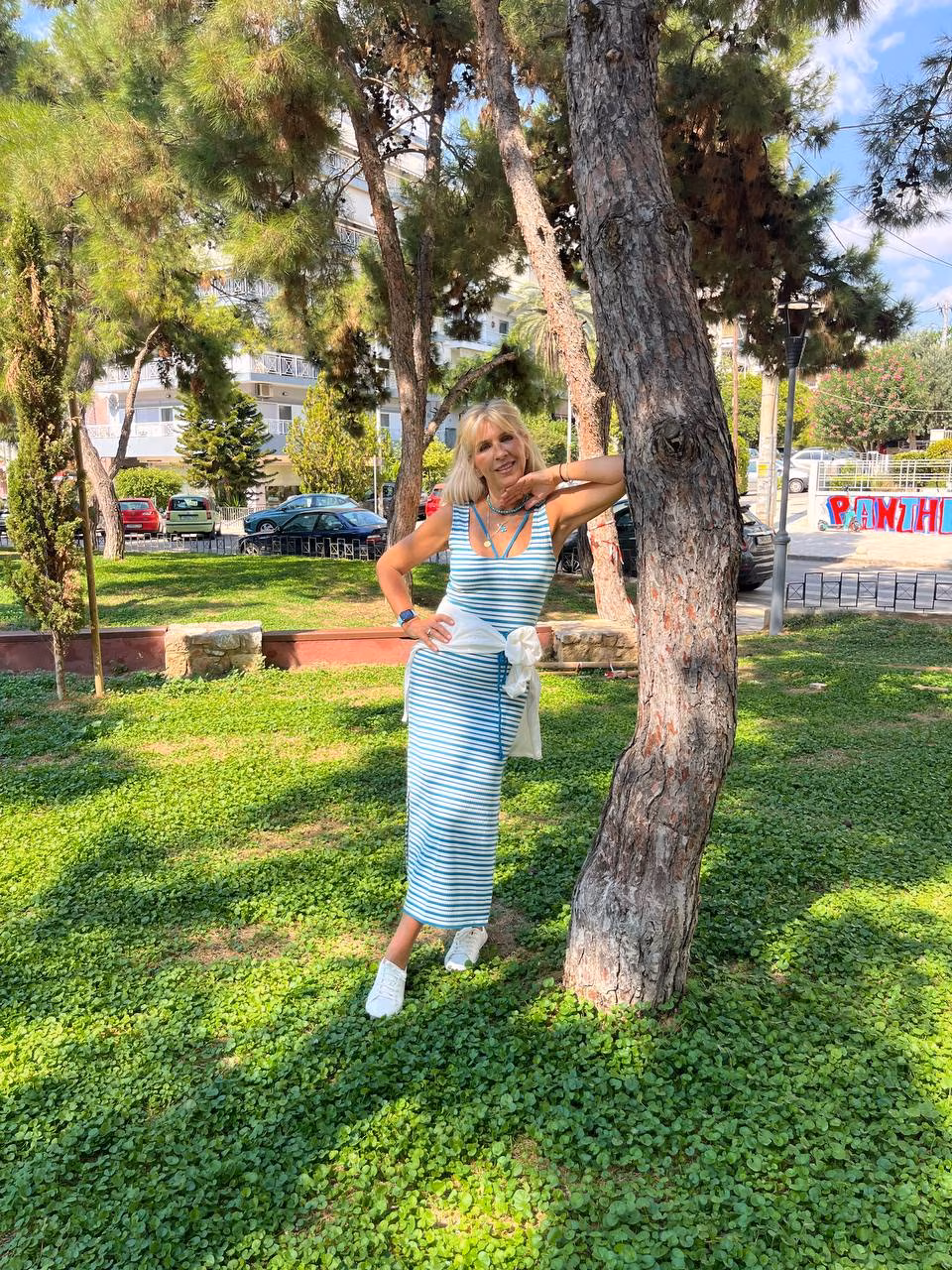 Nataliya 56 Athens Greece Prête à rencontrer un homme honnête