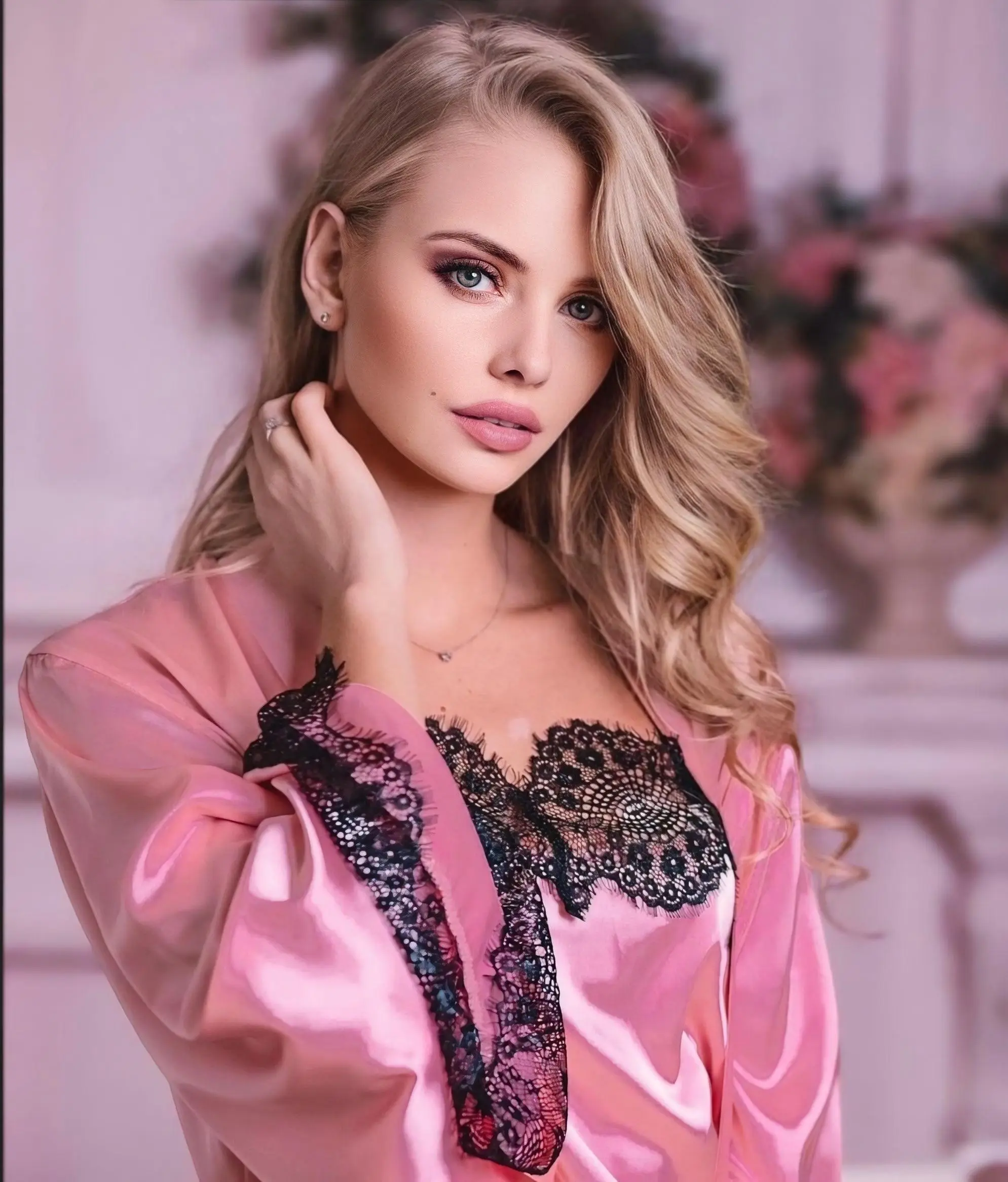 Julia femme ukrainienne blonde