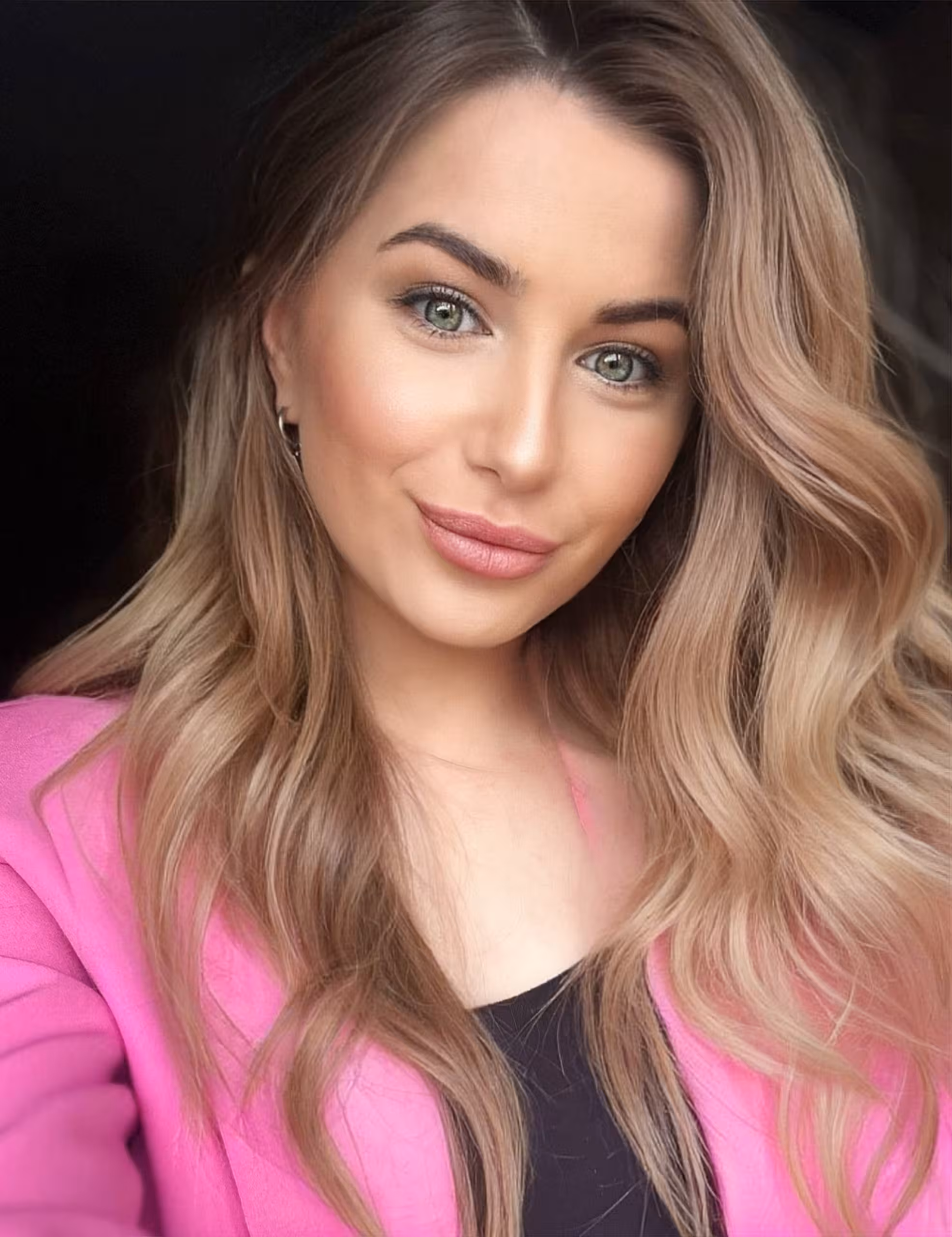 Olia jeunes femmes ukrainiennes